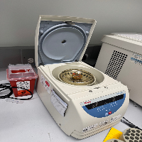 Thermo Sorvall Legend Micro 21 Centrifuge image 1